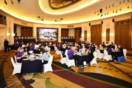 15家塔州業(yè)者與中國業(yè)者熱烈交流