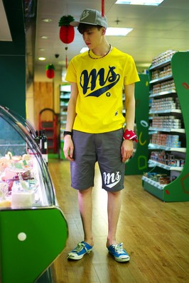 適合年輕男性日常穿著，潮范有型