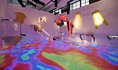 圖2：Lee色彩系列產(chǎn)品展示區(qū)