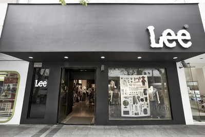 Lee南京西路獨(dú)立門(mén)店-店頭